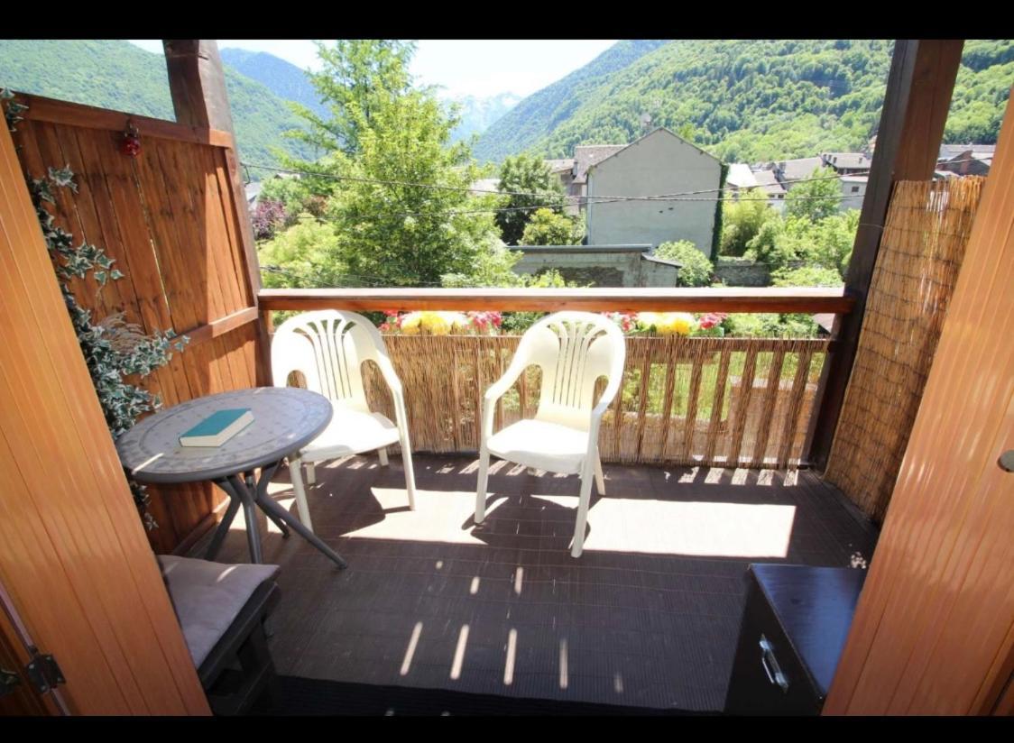 Beau T3 Place Parking, Vue Degagee Proche Centre Bagnères-de-Luchon Kültér fotó